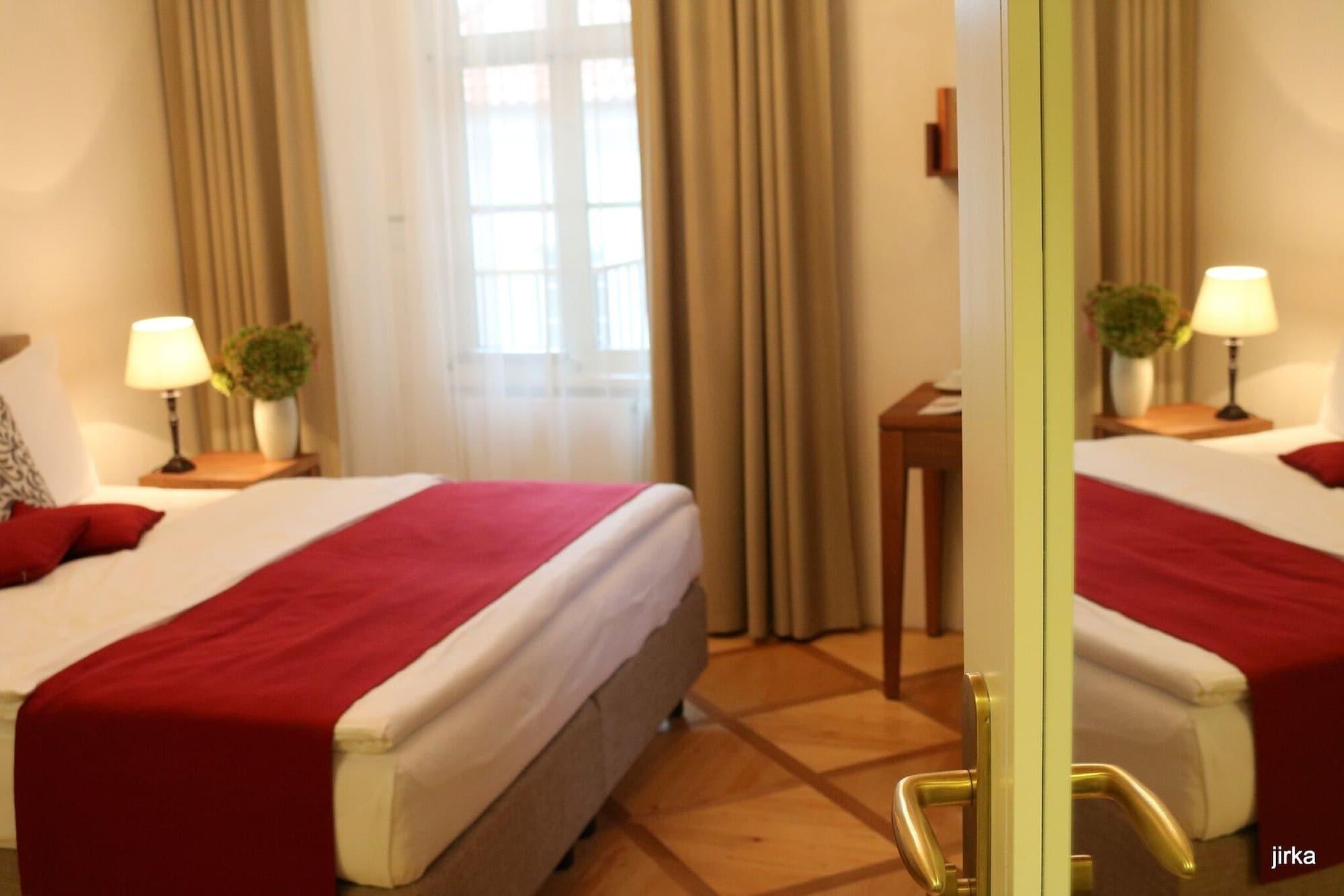 Golden Key Castle Hotel Prag